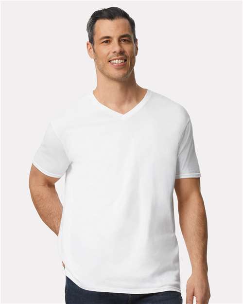 Gildan 64V00 Unisex Softstyle® V-Neck T-Shirt White XS